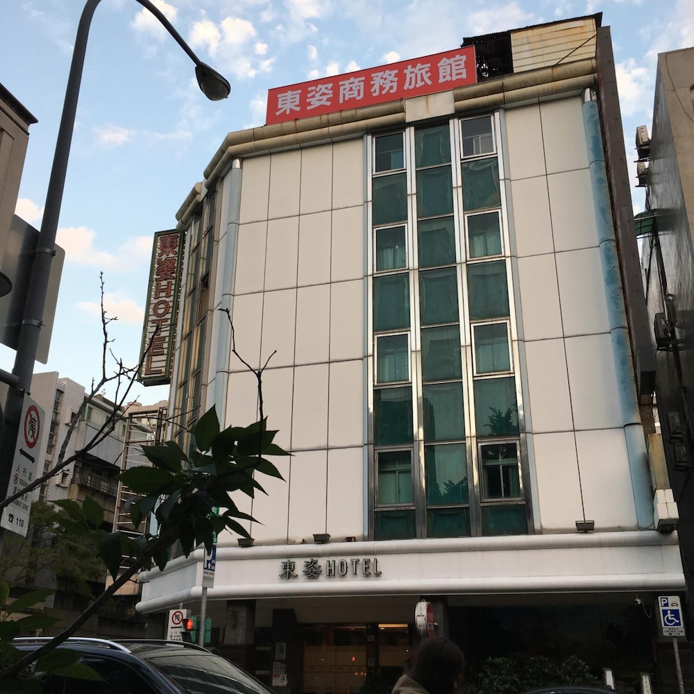 Eastern Beauty Hotel 1/26