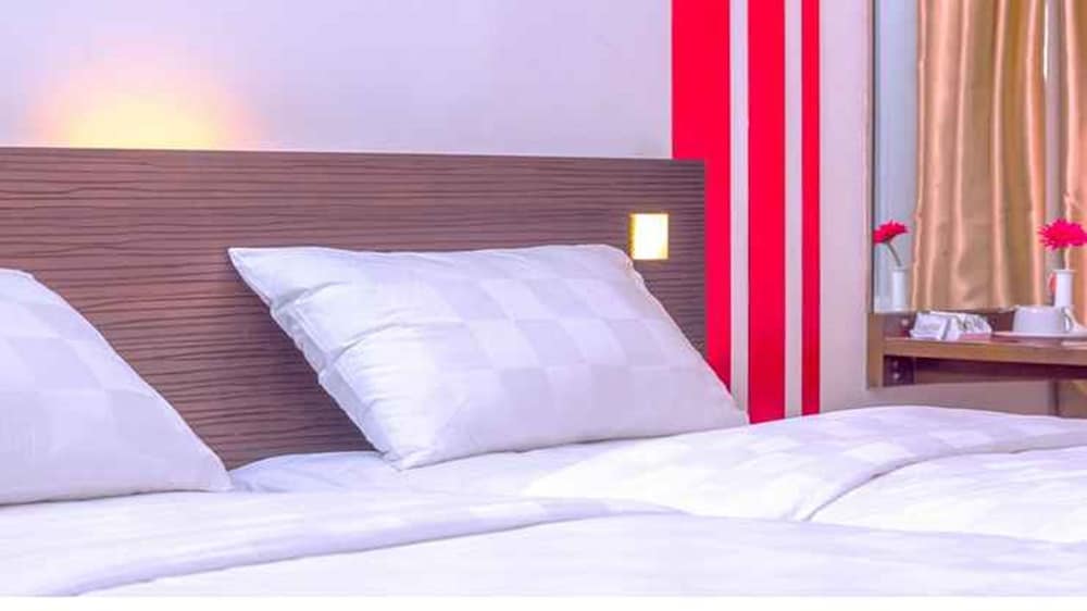 Redstar Hotel 15/39