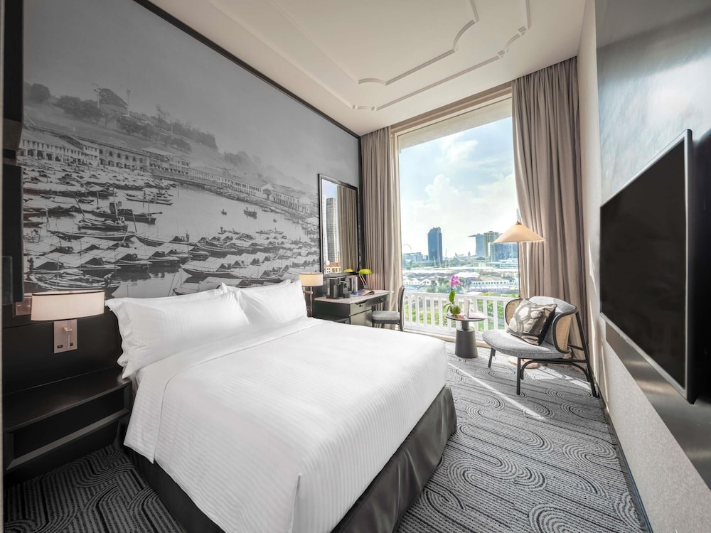 Executive, King Bed