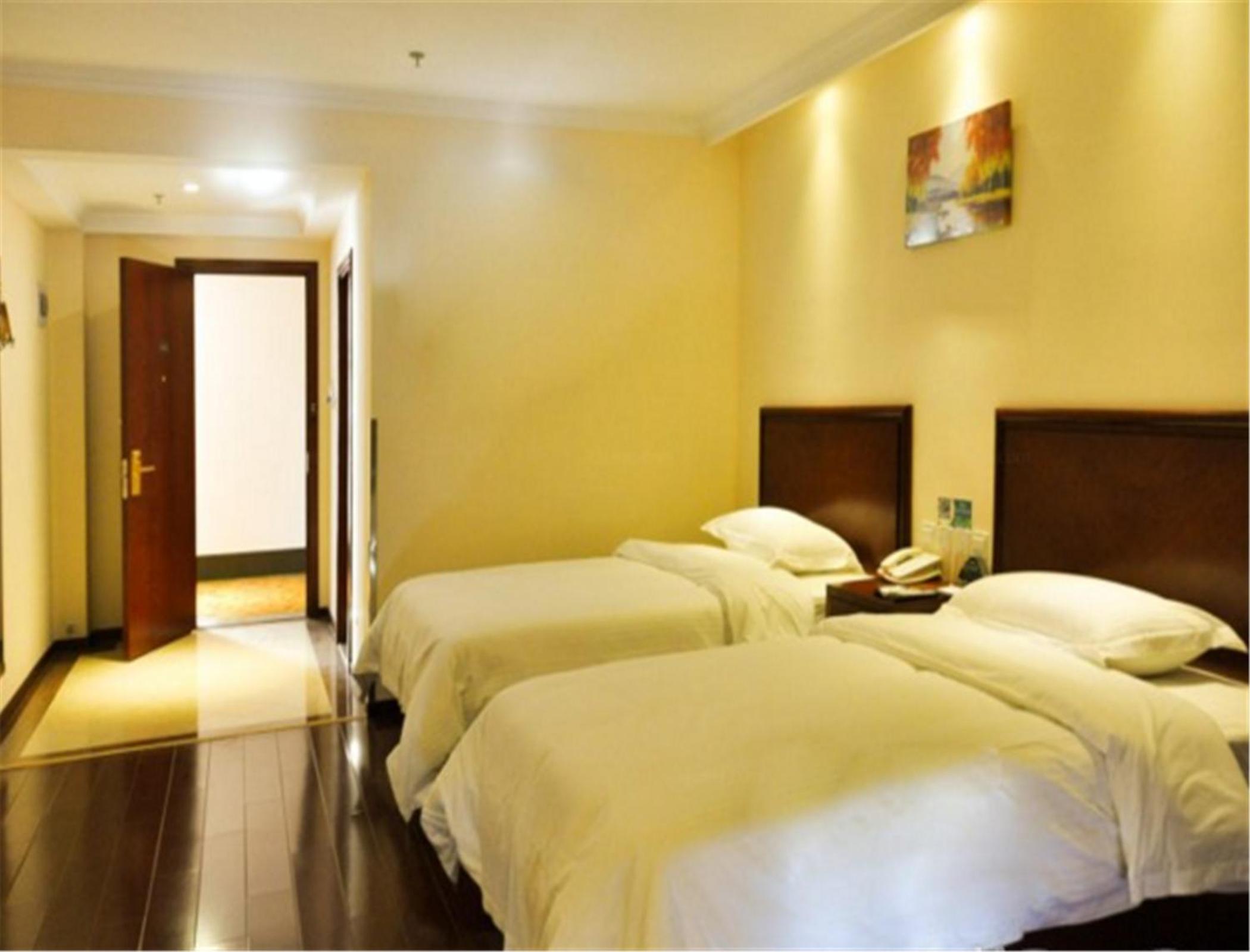 GreenTree Inn Chengde Railway Station Southeast Chengde Century City Business Hotel 23/60
