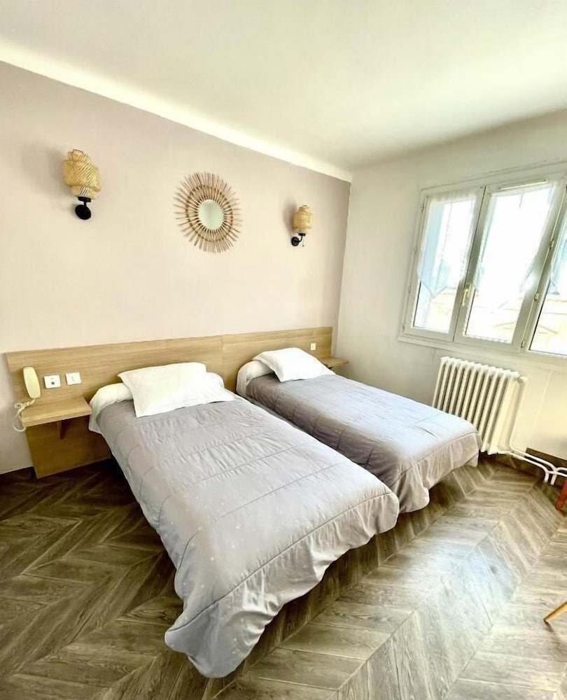 Room, Double Bed