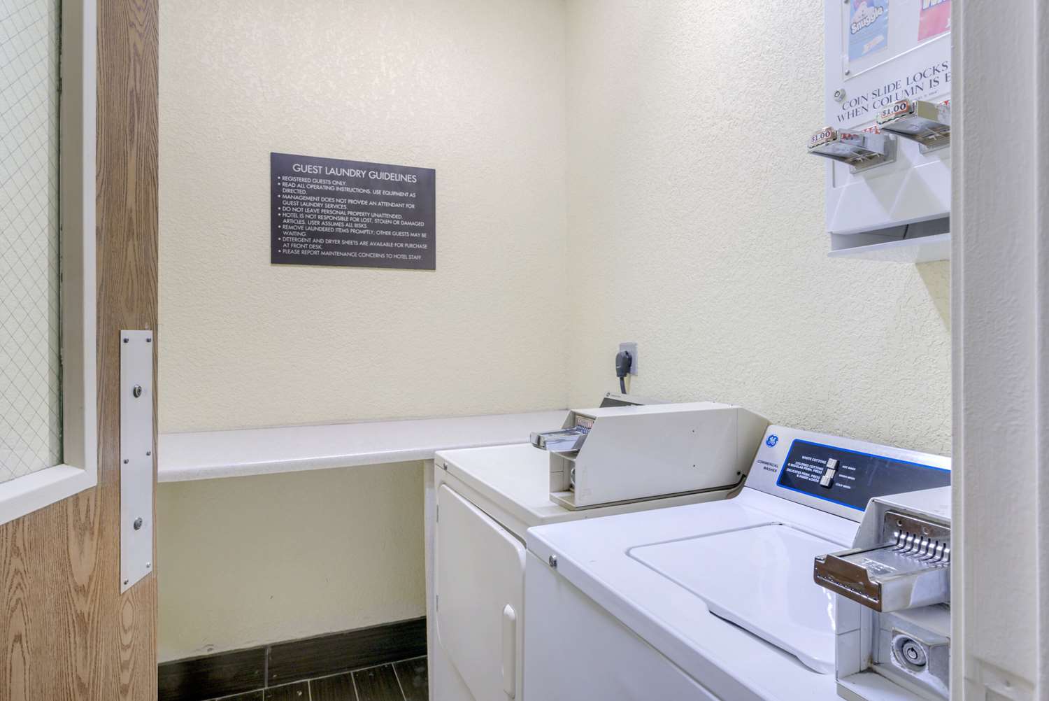 Comfort Inn & Suites La Grange - Louisville Area 23/24