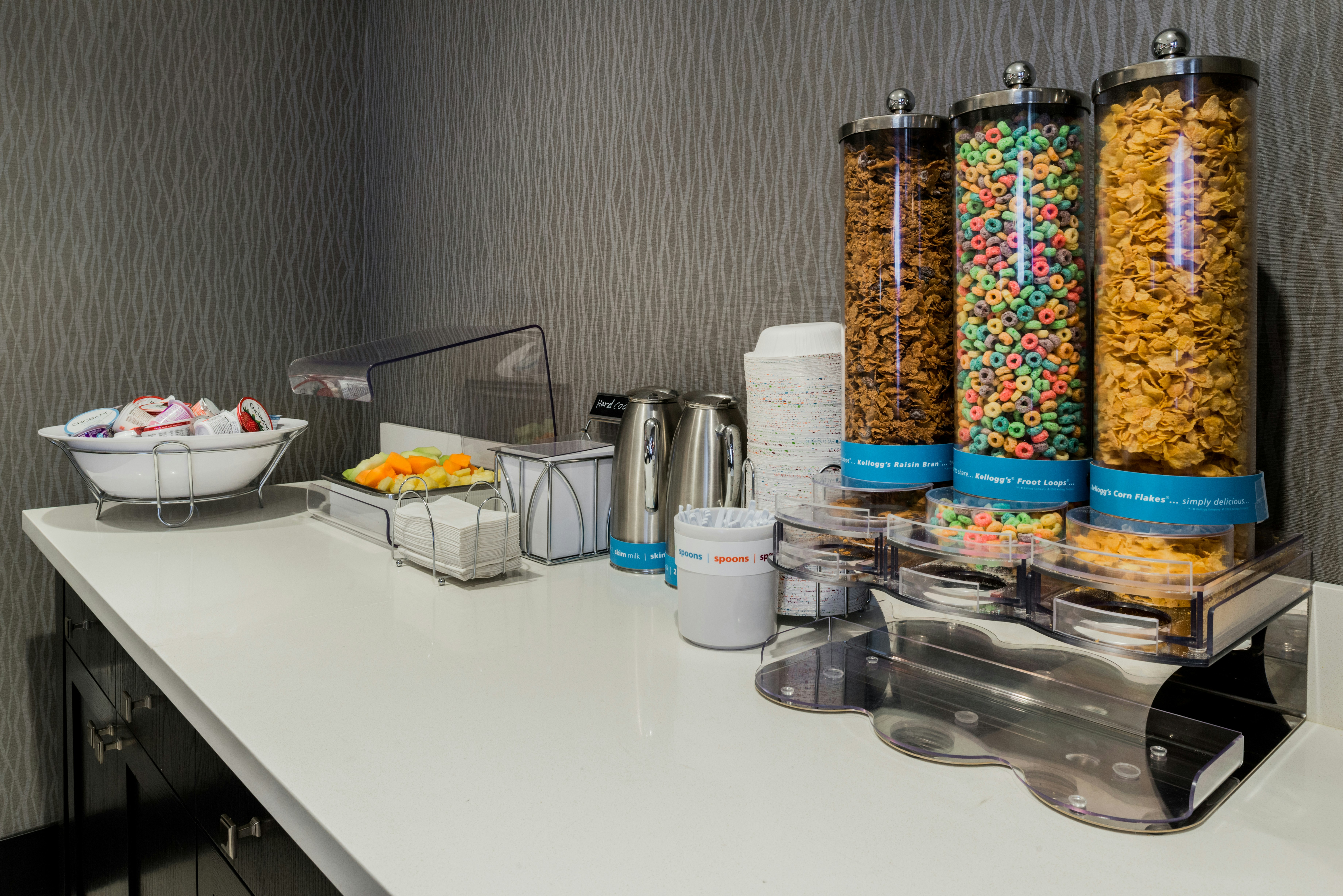 Hampton Inn & Suites Wixom 27/61