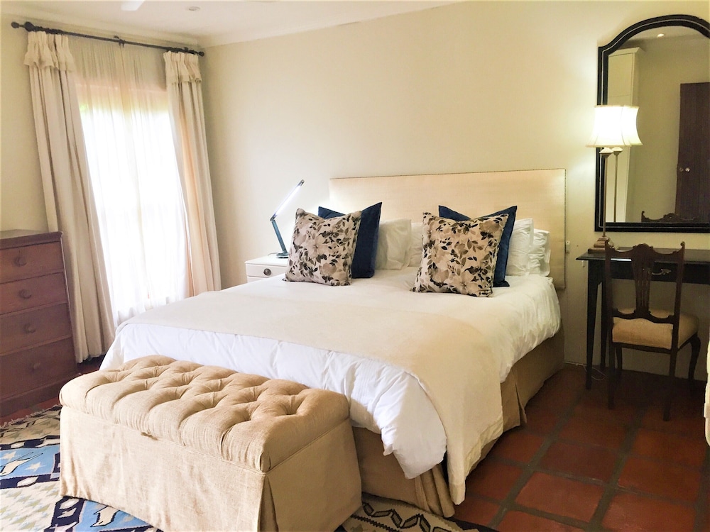 Navarre Farm Cottages 1/31