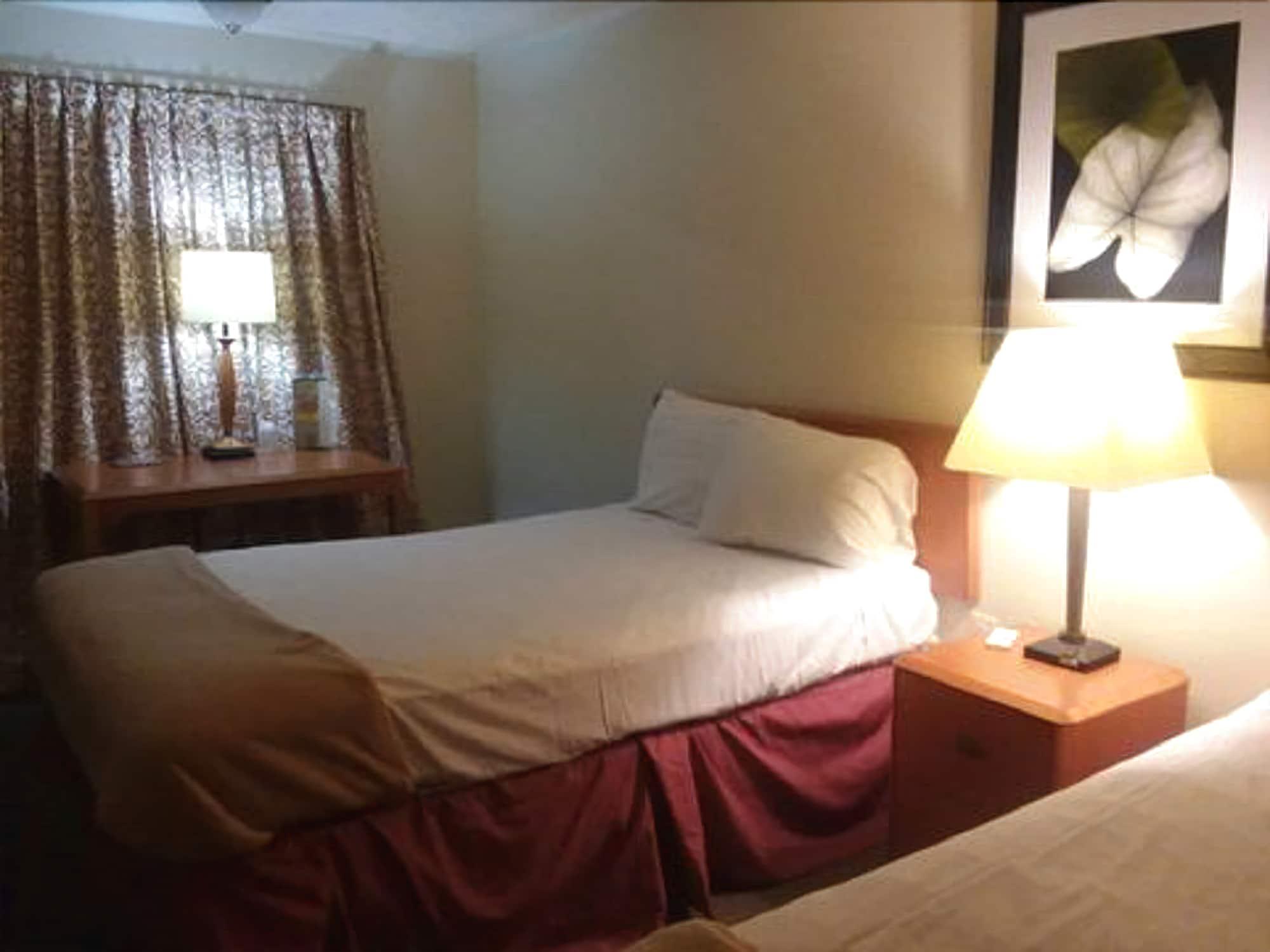 Sunset Inn 15/27