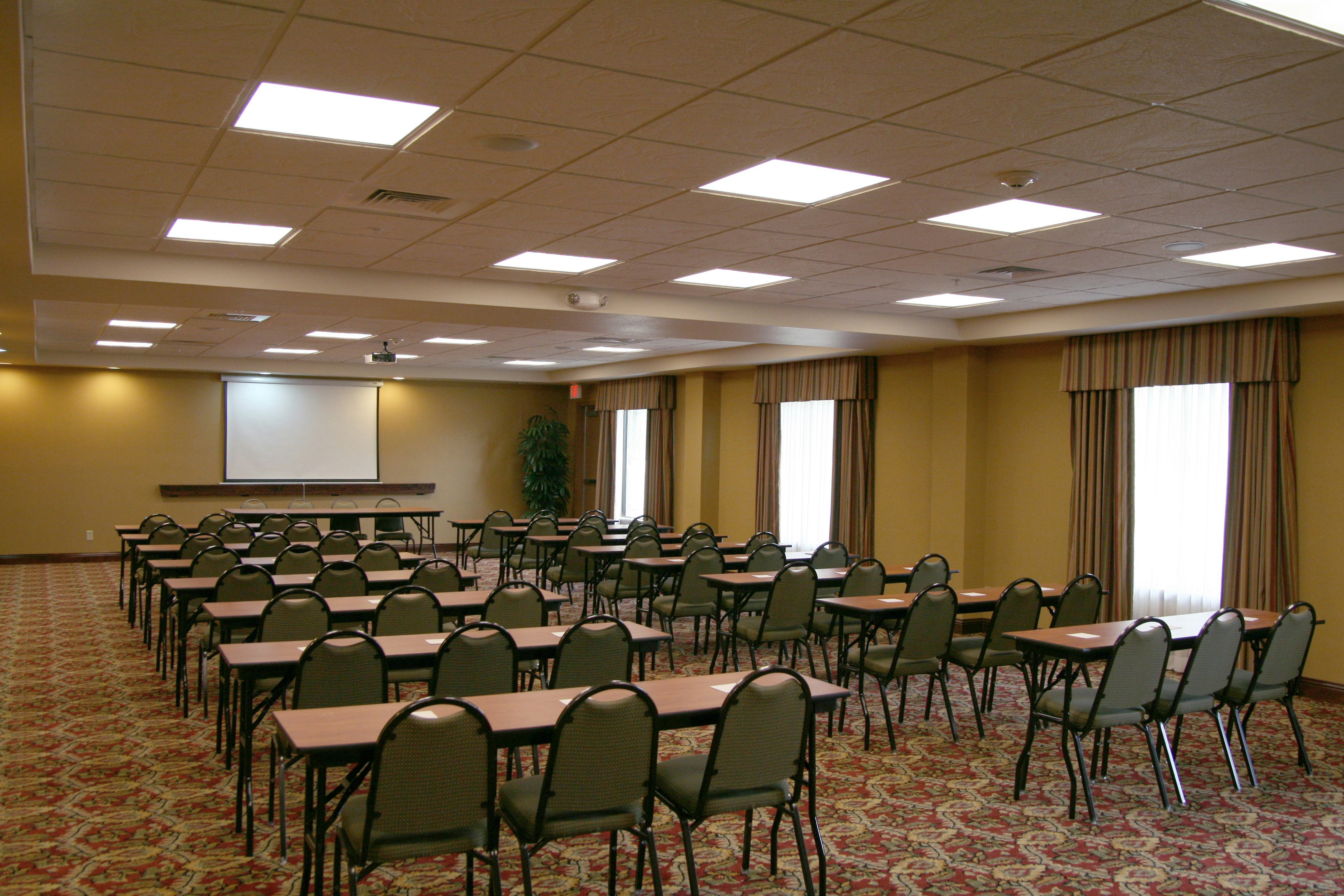 Hampton Inn & Suites Fredericksburg 30/34