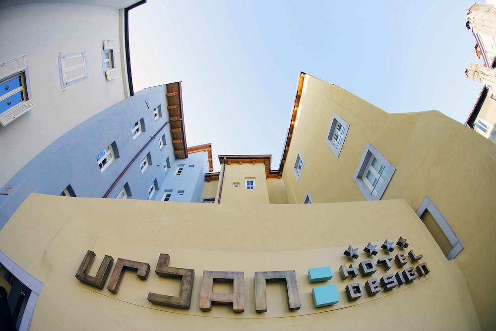 Urban Hotel Design 3/72