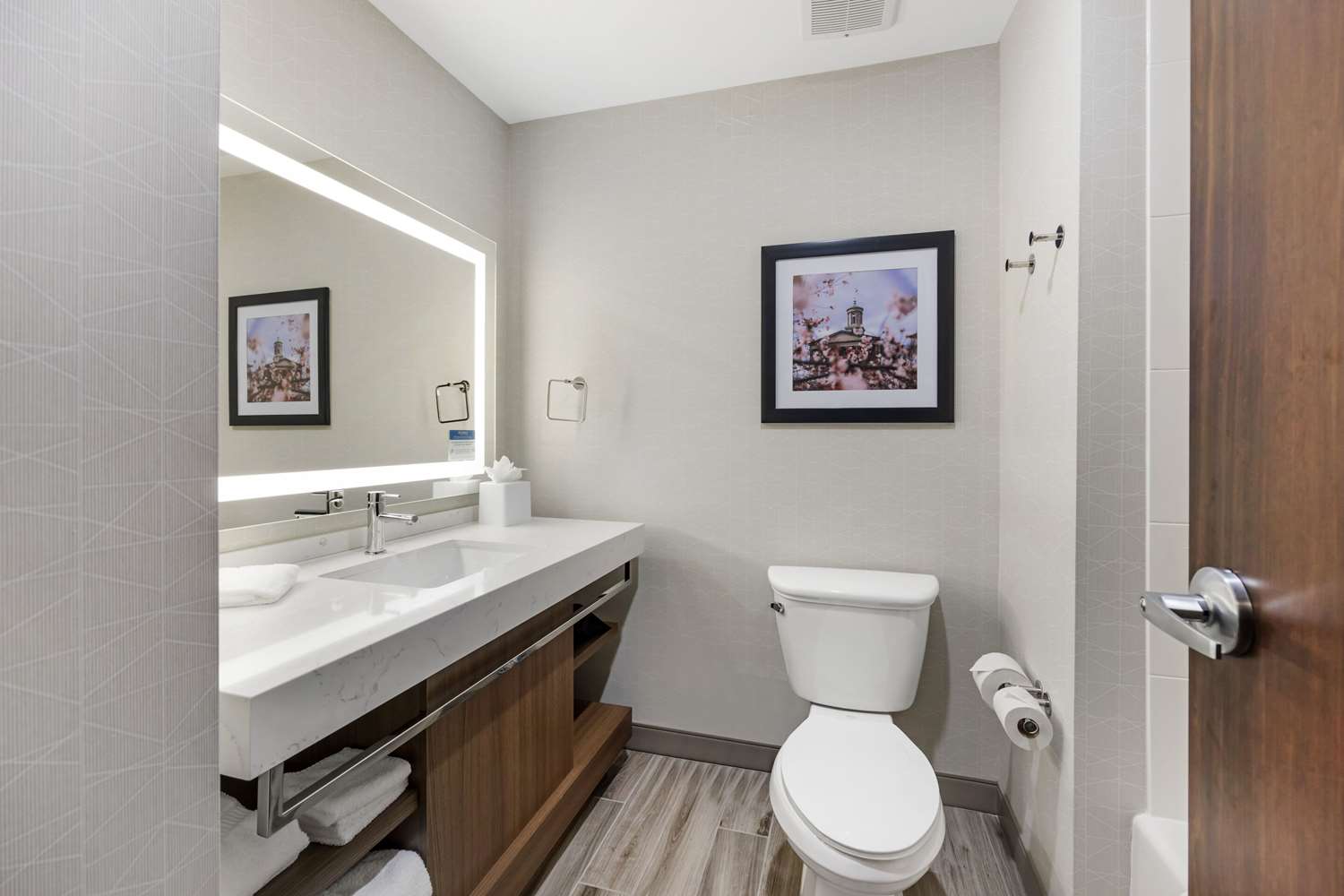 Comfort Inn & Suites Gallatin - Nashville Metro 23/23