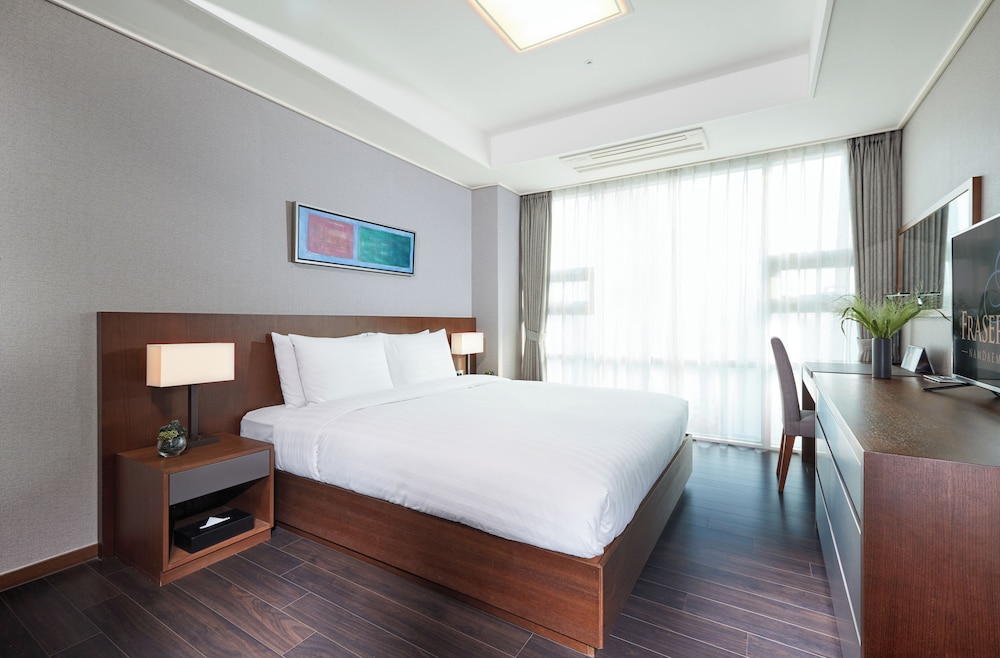 2 BEDROOMS, EXECUTIVE, APARTMENT