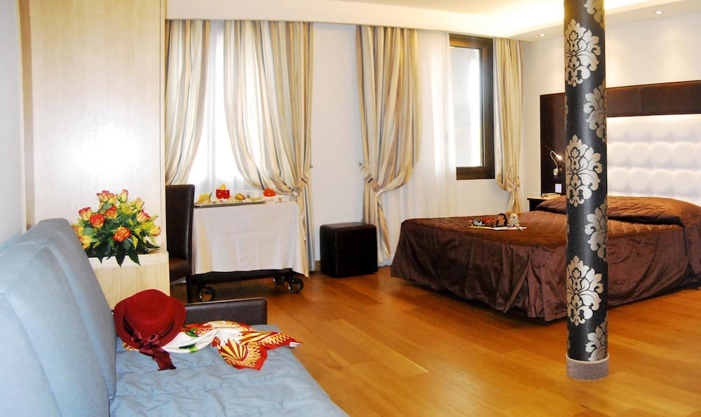 Hotel Royal Caserta 33/50