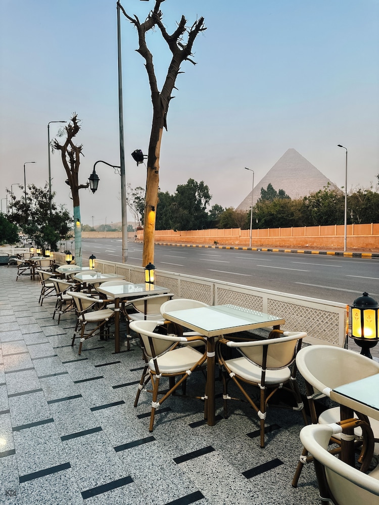 Turquoise Pyramids & Grand Egyptian museum view Hotel 45/50