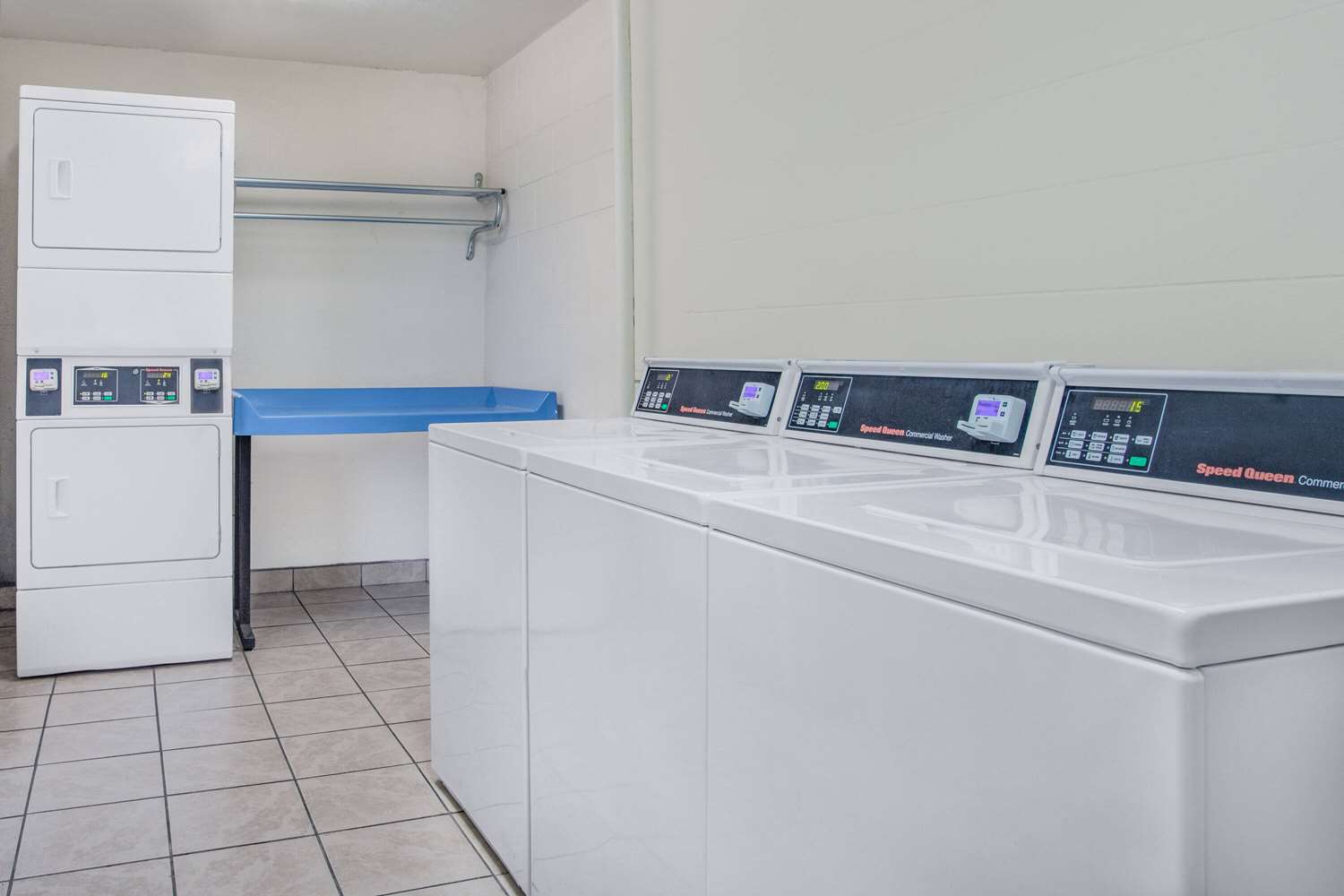 Days Inn by Wyndham Titusville Kennedy Space Center 6/37