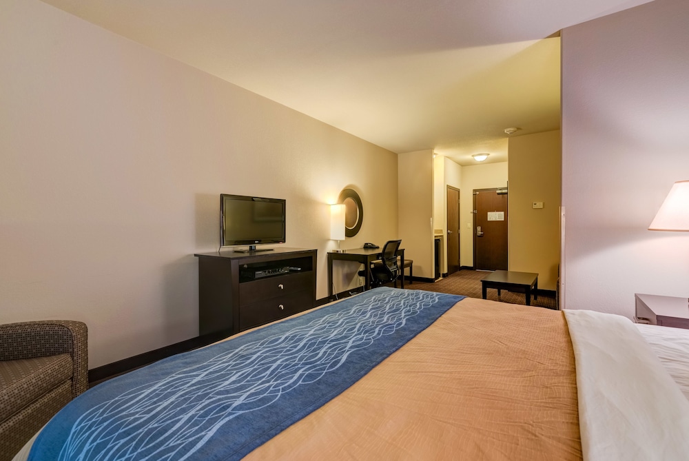 Comfort Inn And Suites 5/29
