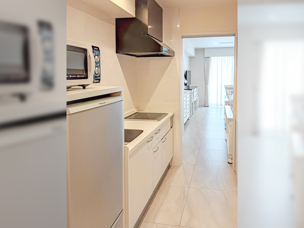 Wisteria Condominium Resort 20/50
