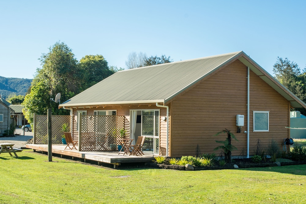 ABEL TASMAN LODGE 55/62