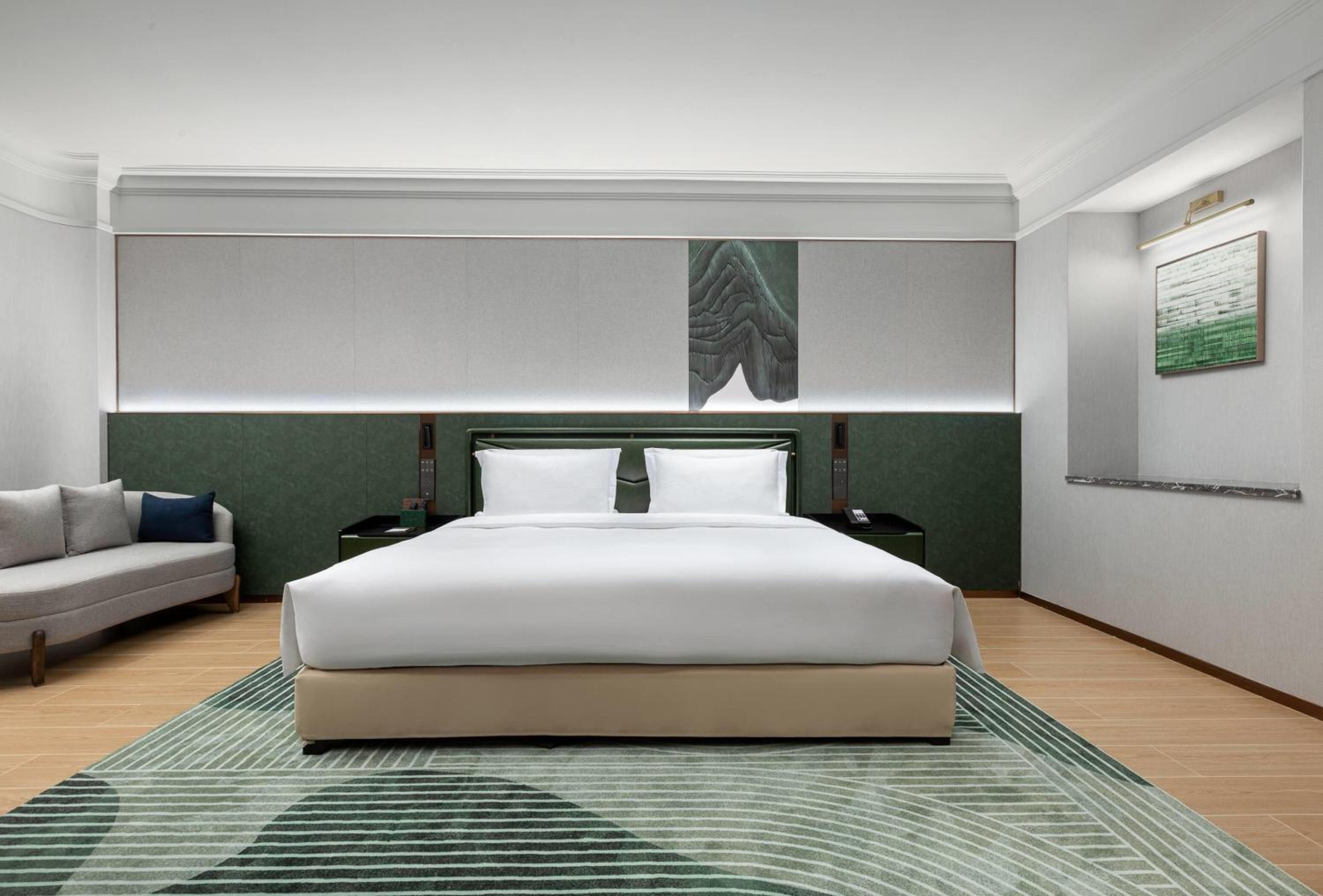 Comfortable, King Bed