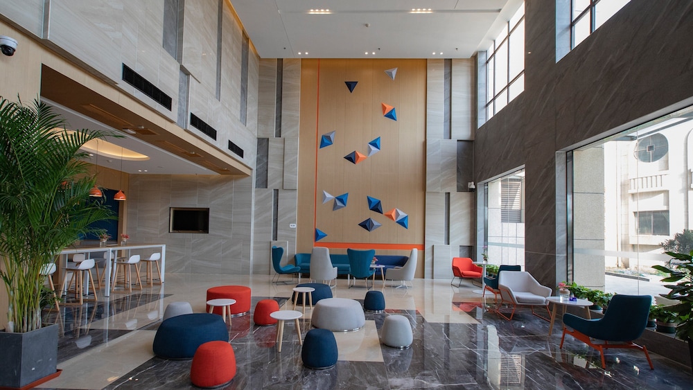 Holiday Inn Express Shangqiu Ancient Town 56/64
