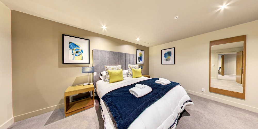 Distinction Dunedin Hotel 32/65