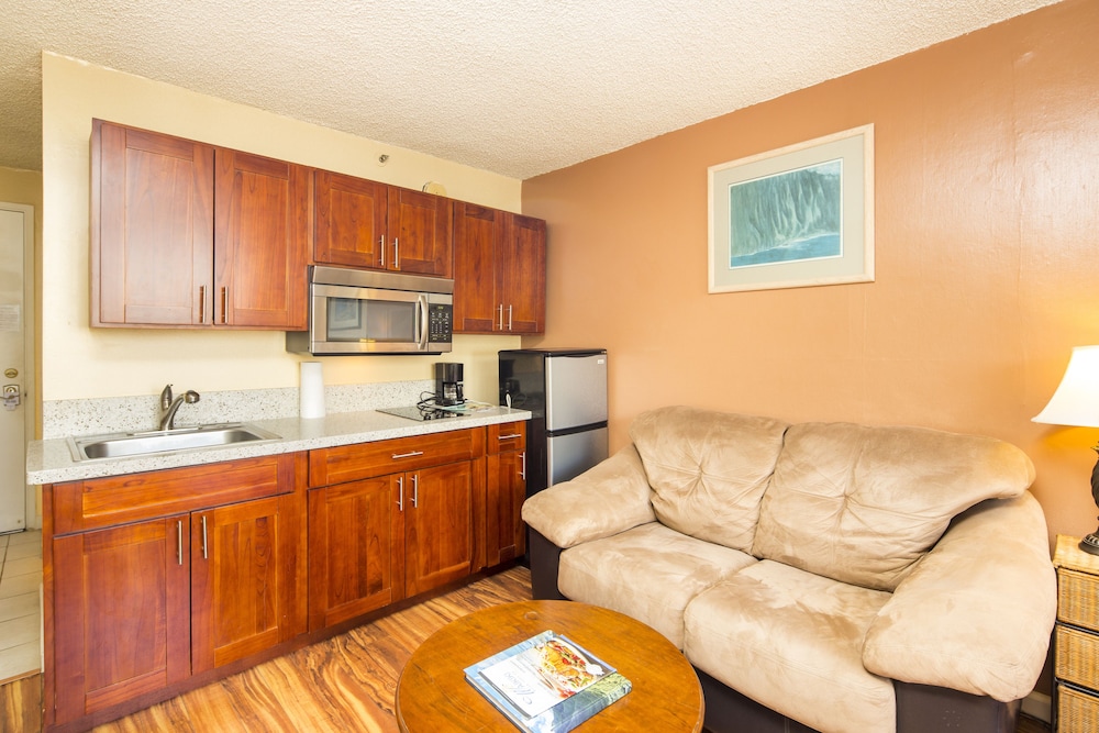 Castle Waikiki Grand Hotel 38/70