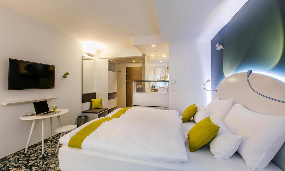 Arcotel Donauzentrum 16/50