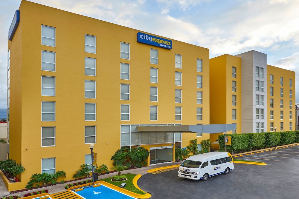 City Express by Marriott San Luis Potosi Zona Universitaria 39/43