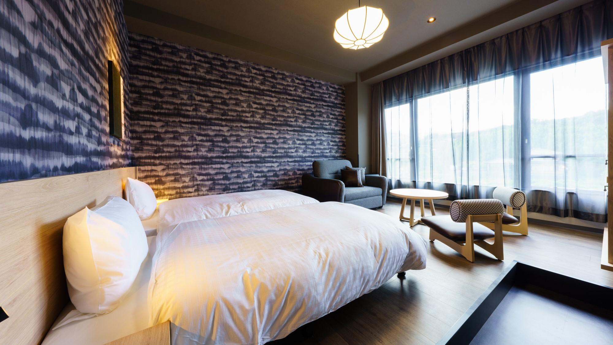 Superior, Twin Beds, Mountain Side, Mountain View