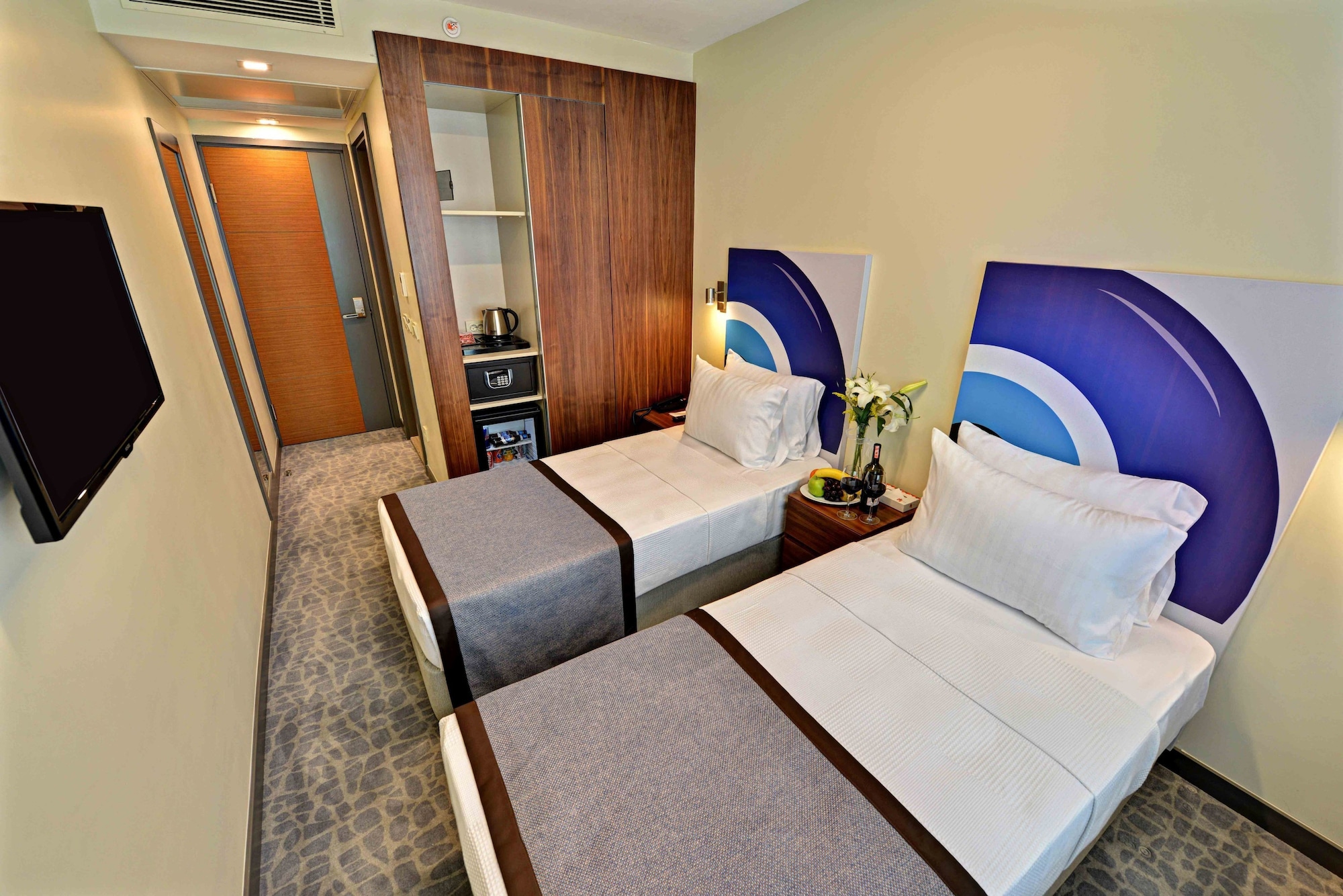 STANDARD, DOUBLE BED
