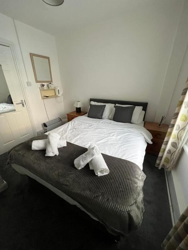 The Wilton Hotel 29/50