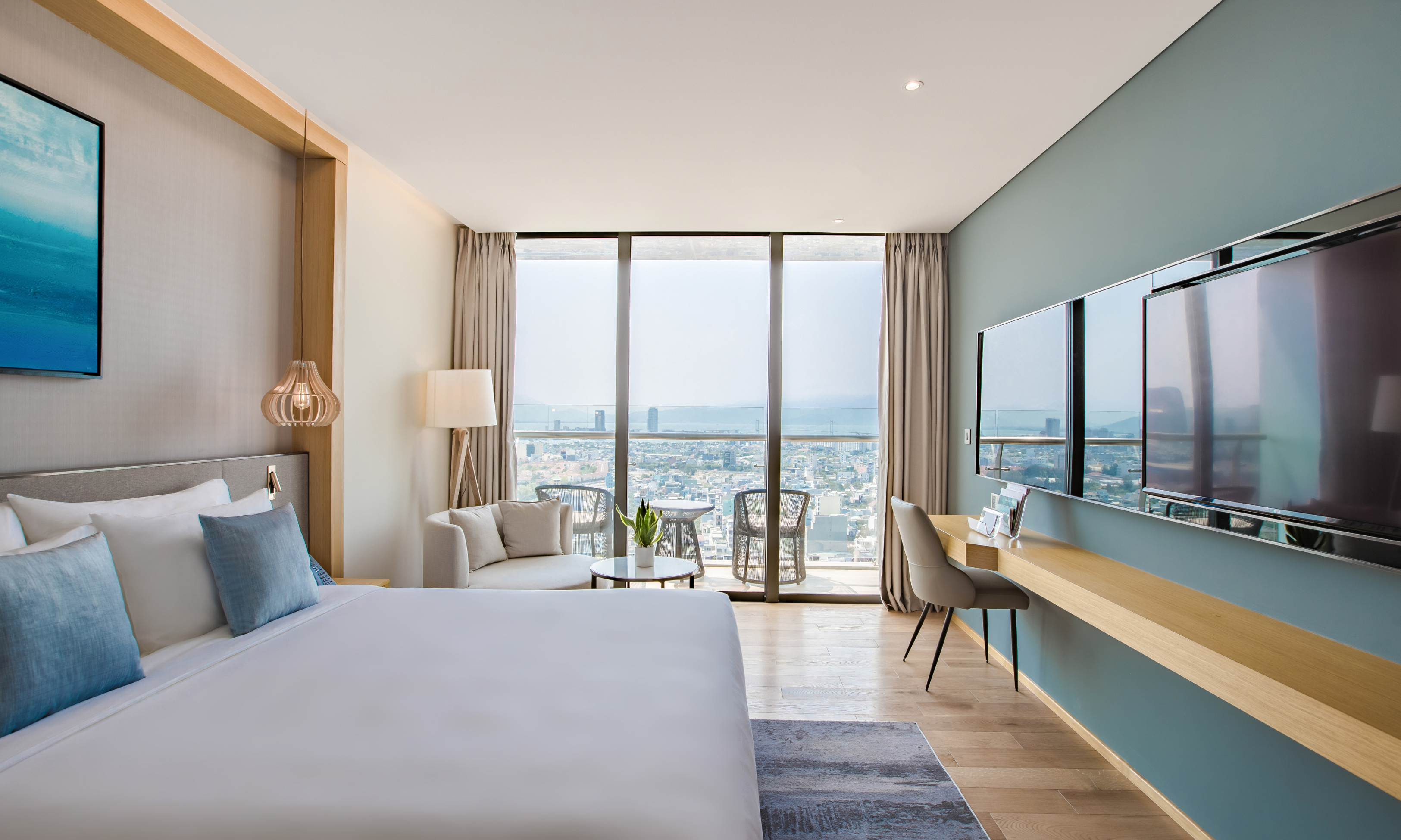 Prince Hotel Da Nang 13/75