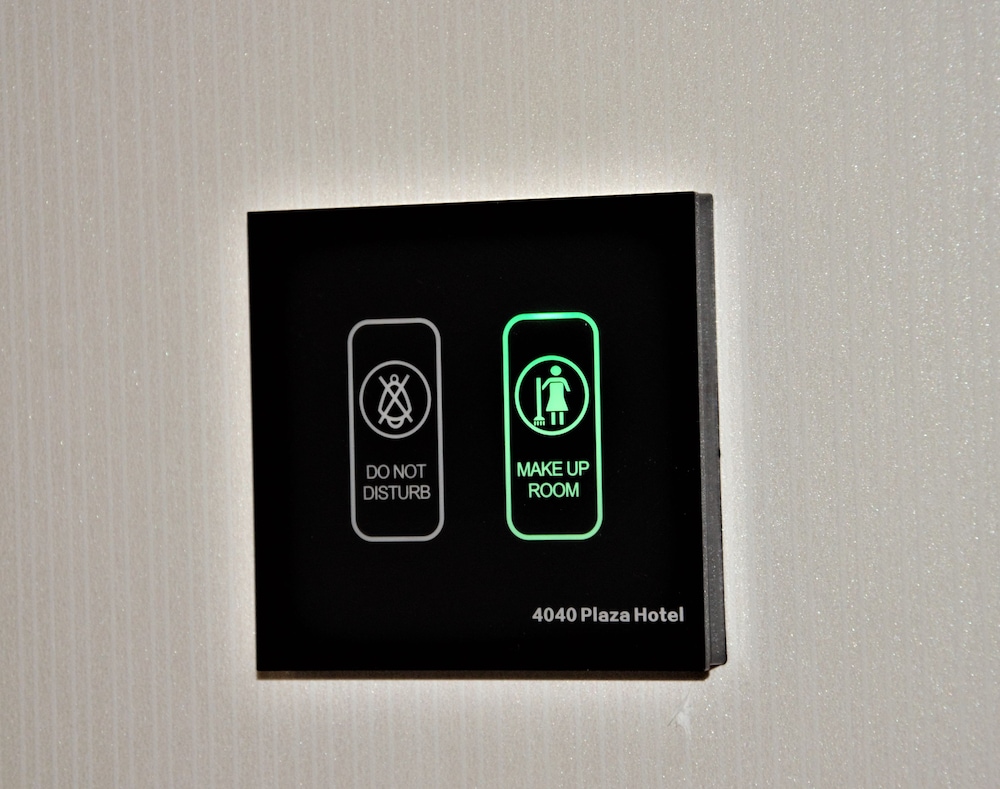 Lic Plaza Hotel 8/18