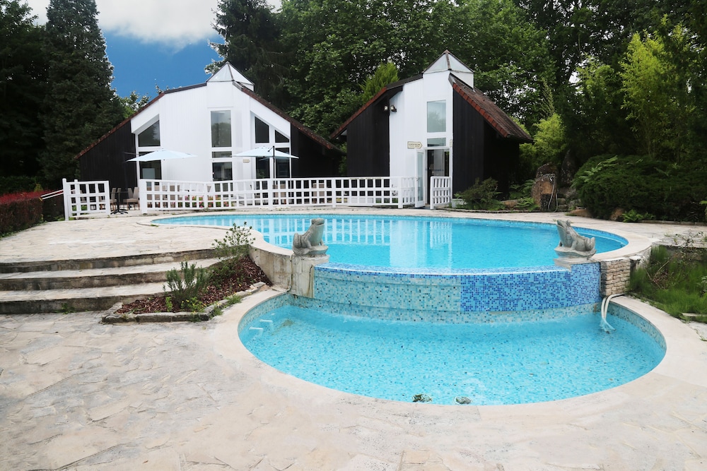 Hotellerie Du Bas-Breau 20/24