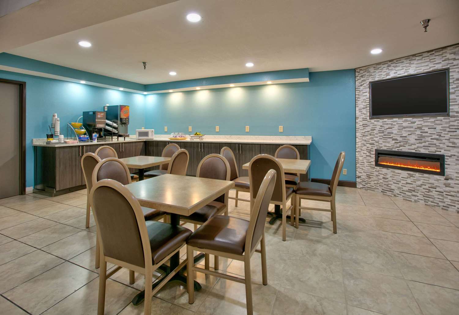 restaurant cafeteria