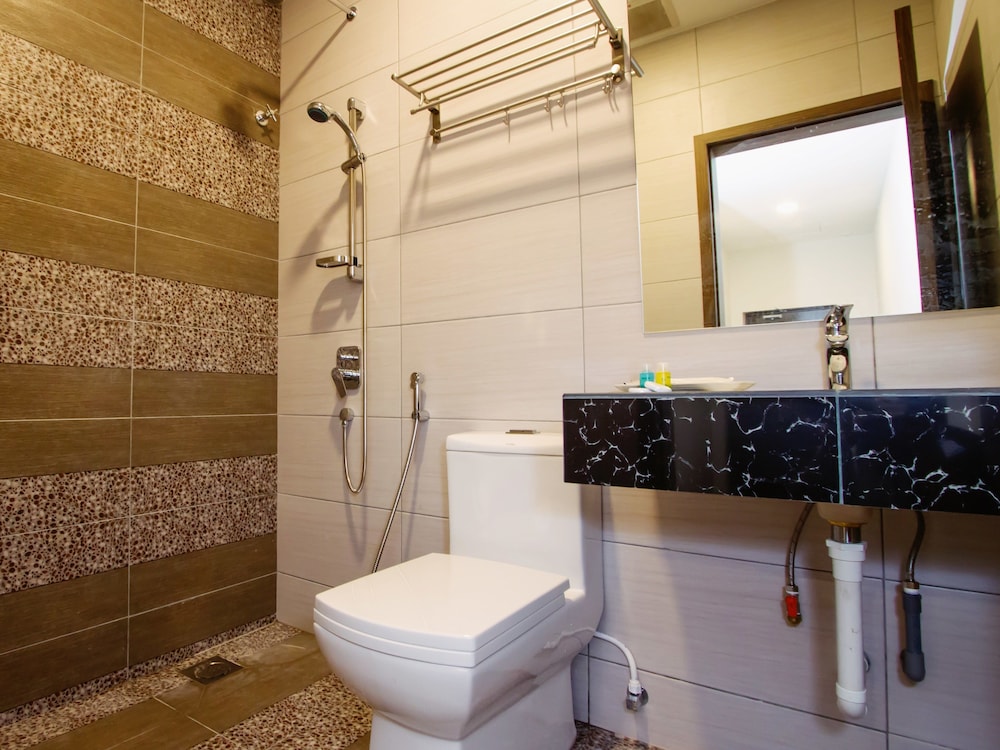Tropicana Boutique Hotel 45/50