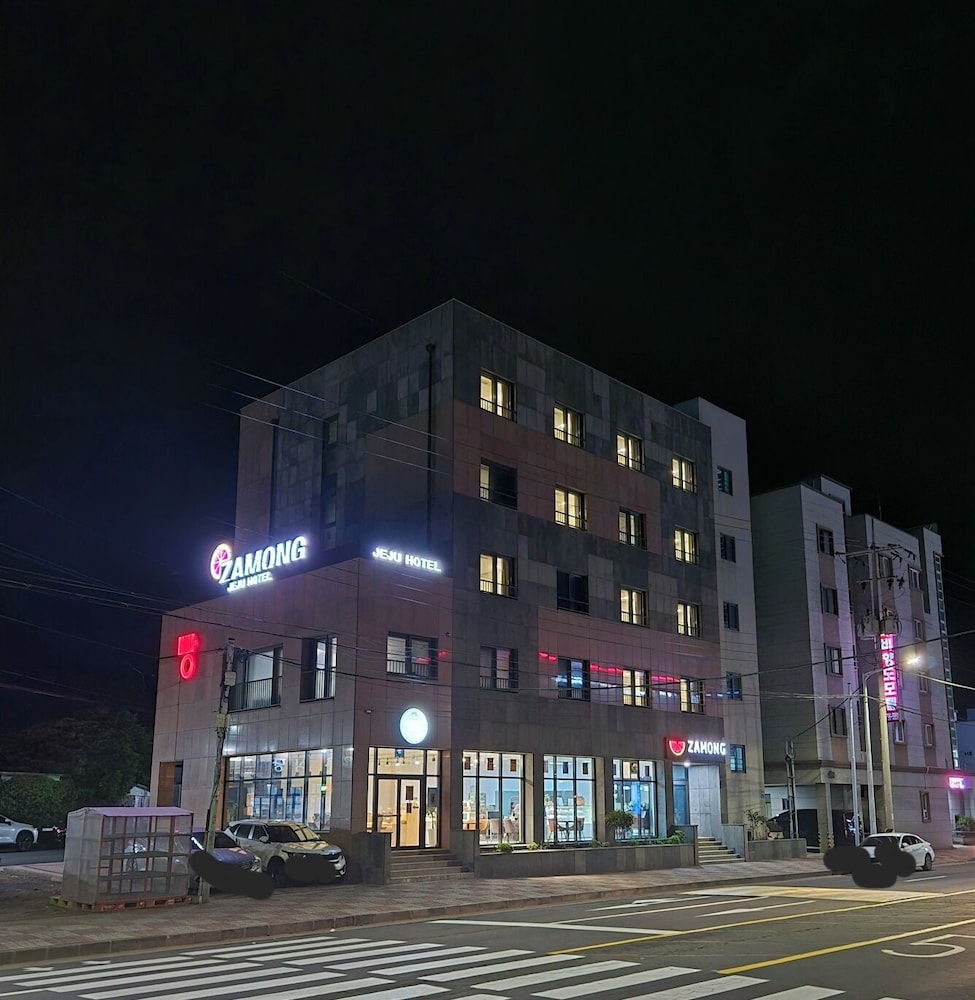Zamong Hotel 6/48
