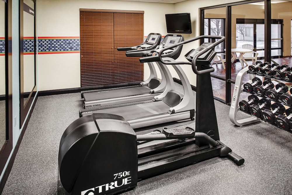 Hampton Inn Iowa City/Coralville 24/54