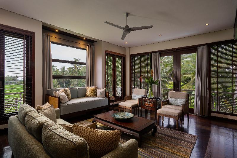 2 Bedrooms, Pool, Villa