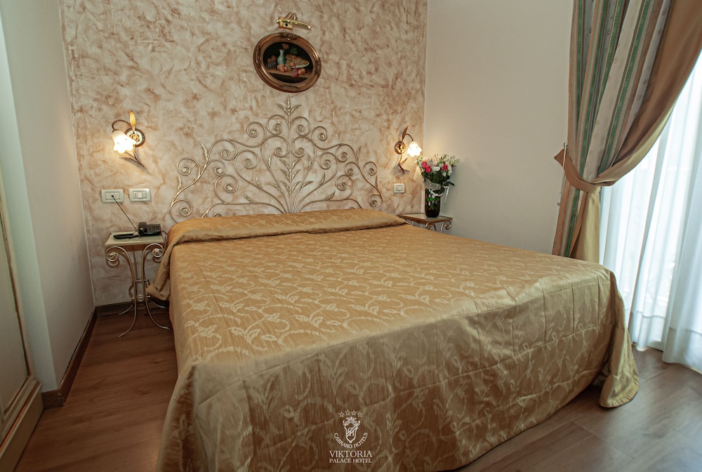 CLASSIC, DOUBLE OR TWIN BED, GARDEN VIEW, GROUND FLOOR