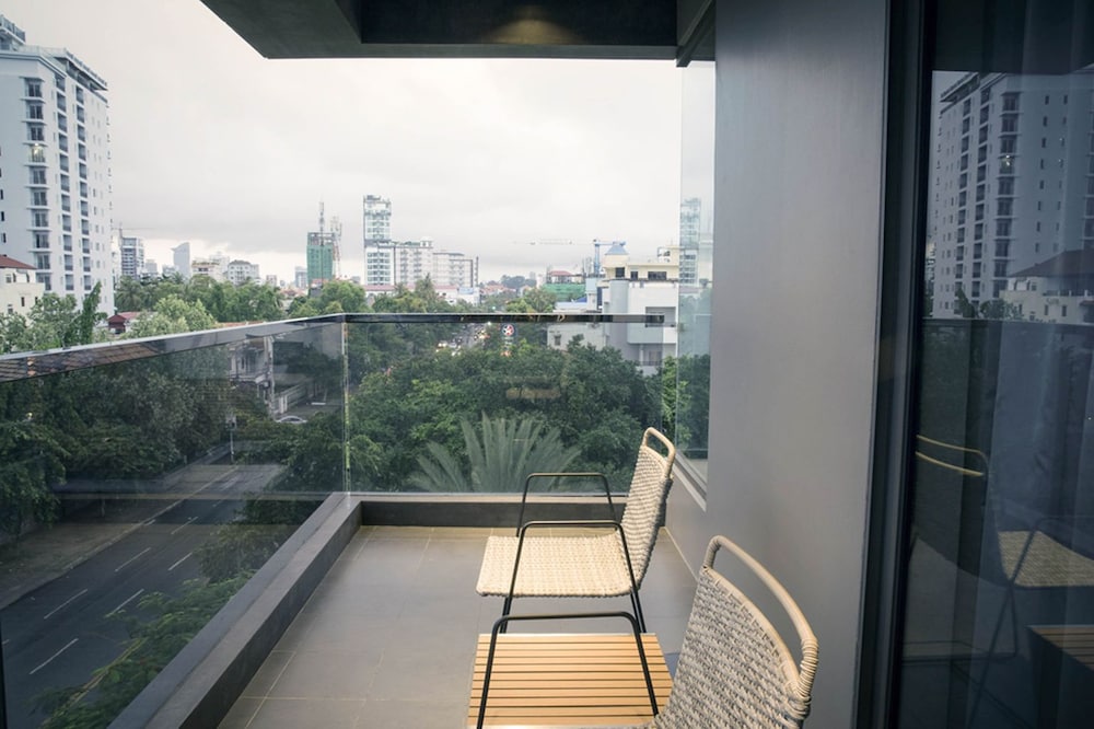 One Residence Hotel & Apartment 21/49