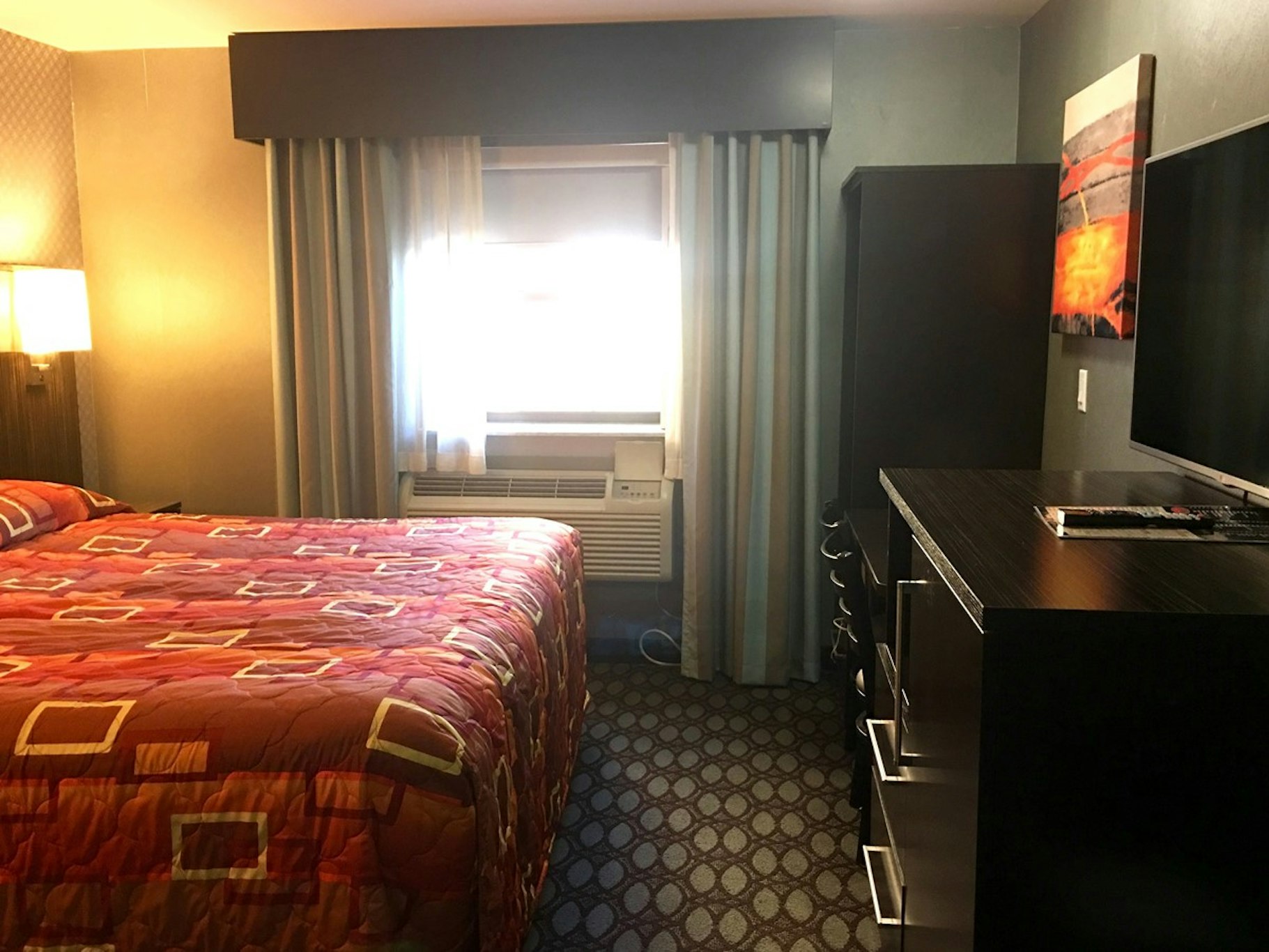 Red Carpet Inn Elmwood Park 16/48