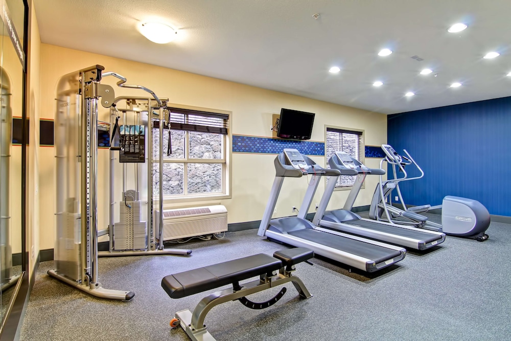 Hampton Inn by Hilton Kamloops 32/44