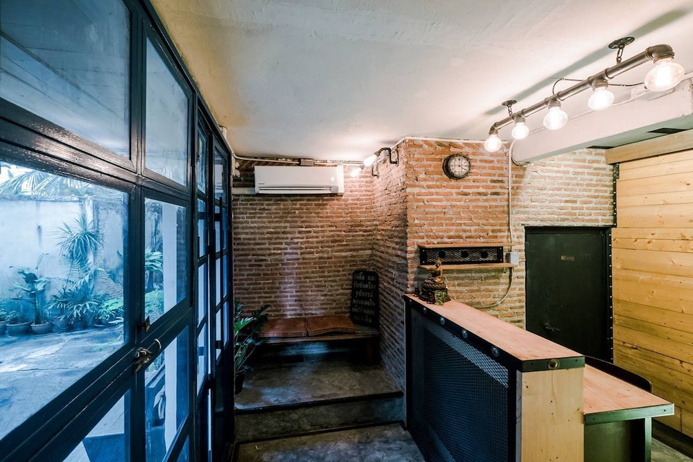 Zeds Hostel Bangkok 48/66