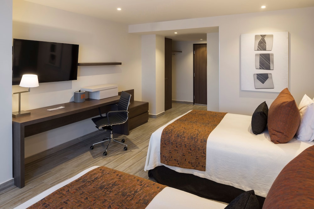 Real Inn Celaya 19/65