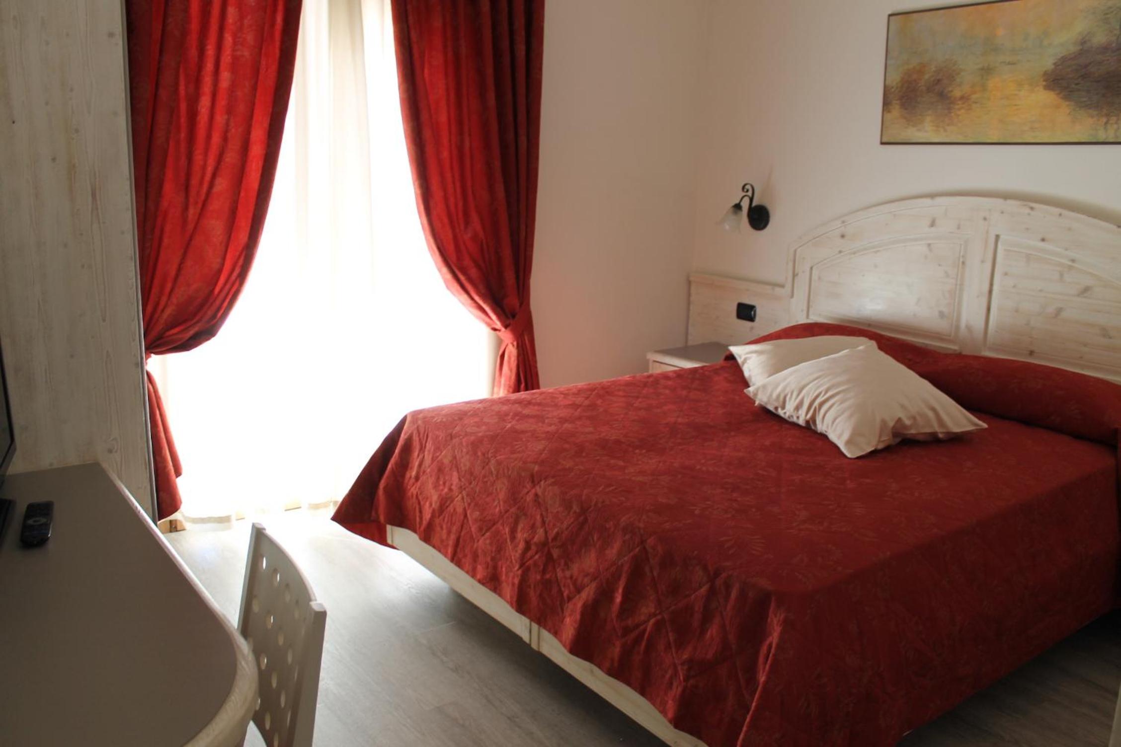 Standard, Double Bed