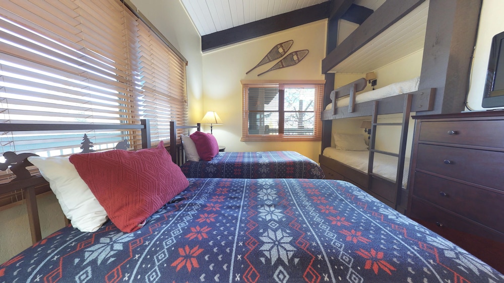 Top of the Village - Destination Hotels & Resorts 26/56