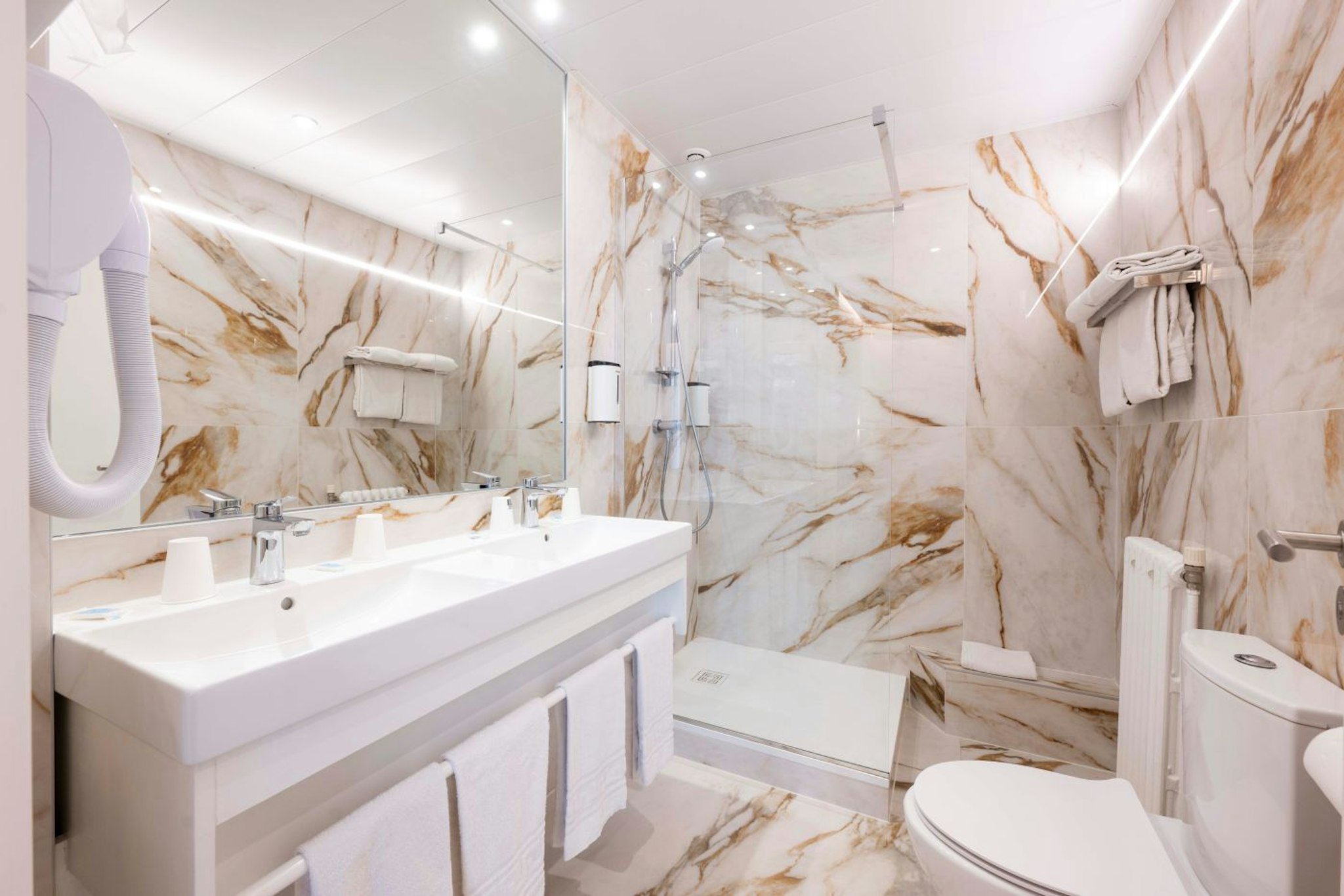 Hotel La Residence Place Bellecour Lyon 38/42