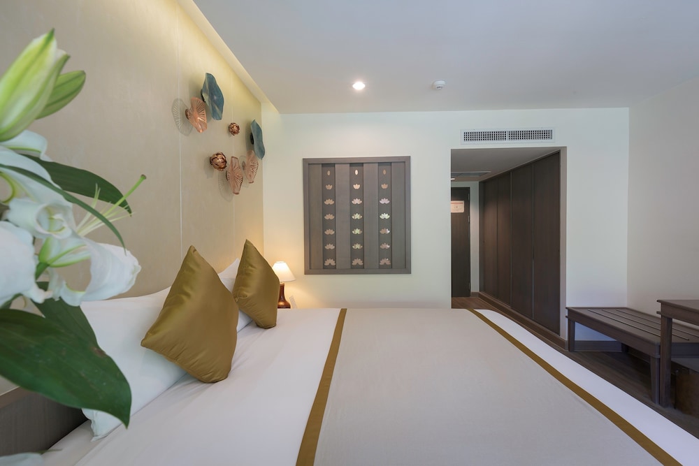 Chanalai Flora Resort 25/64