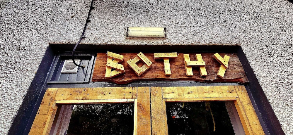 Strathcarron Hotel 2/34
