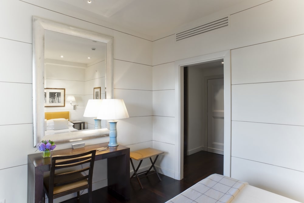 Gallery Art Hotel 19/39