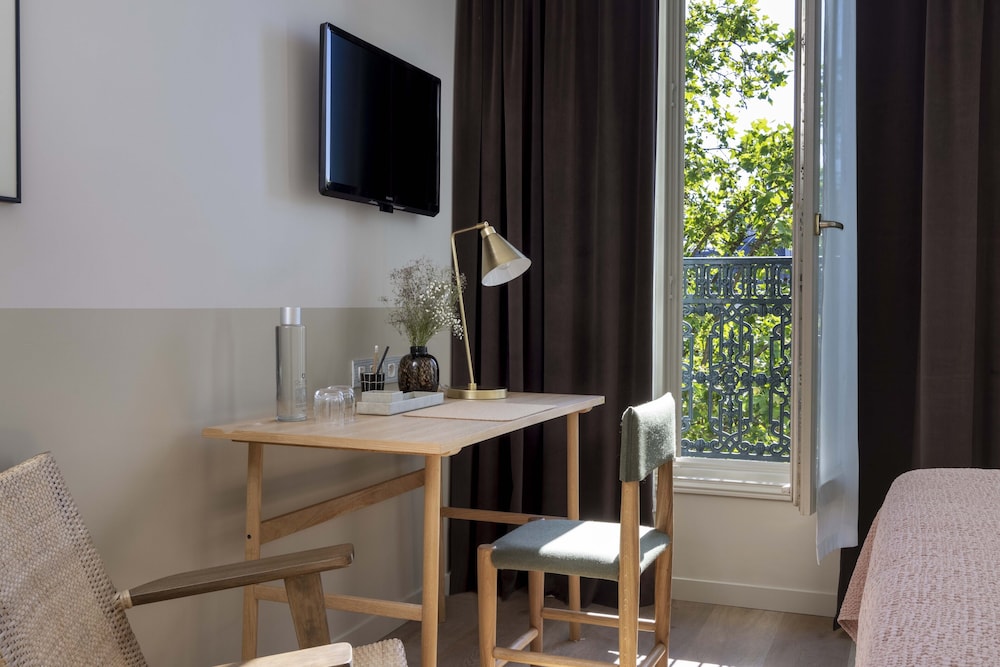 Le Petit Beaumarchais Hotel & Spa 40/48