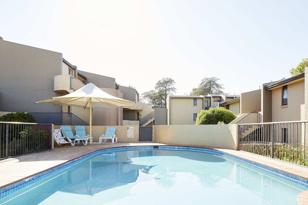 MANUKA PARK SERVICED APARTMENTS 10/58